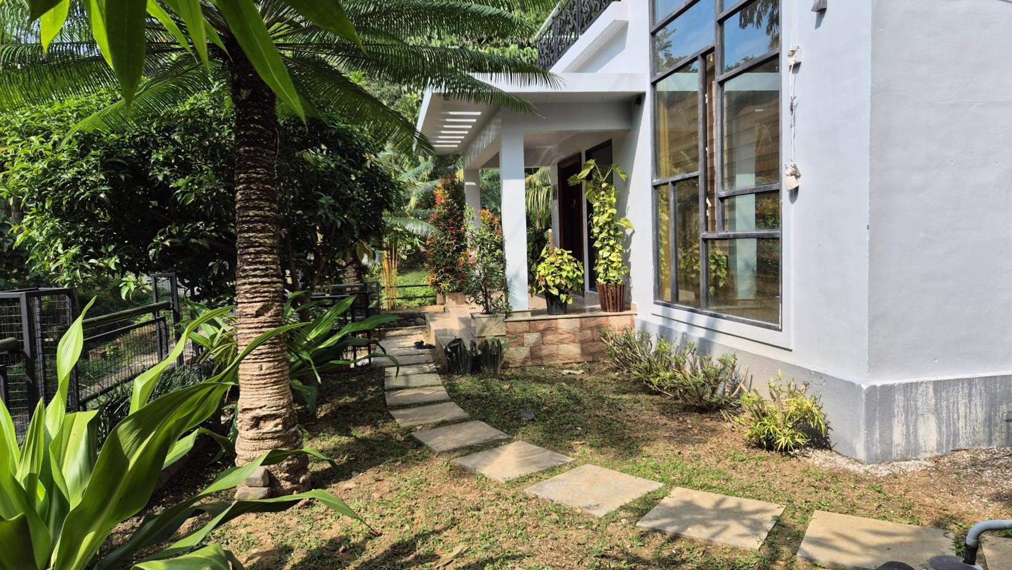 Orchid Villa Pinangode 外观 照片