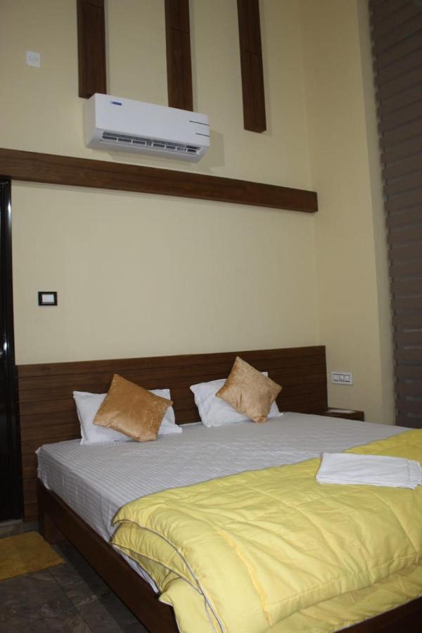 Orchid Villa Pinangode 外观 照片